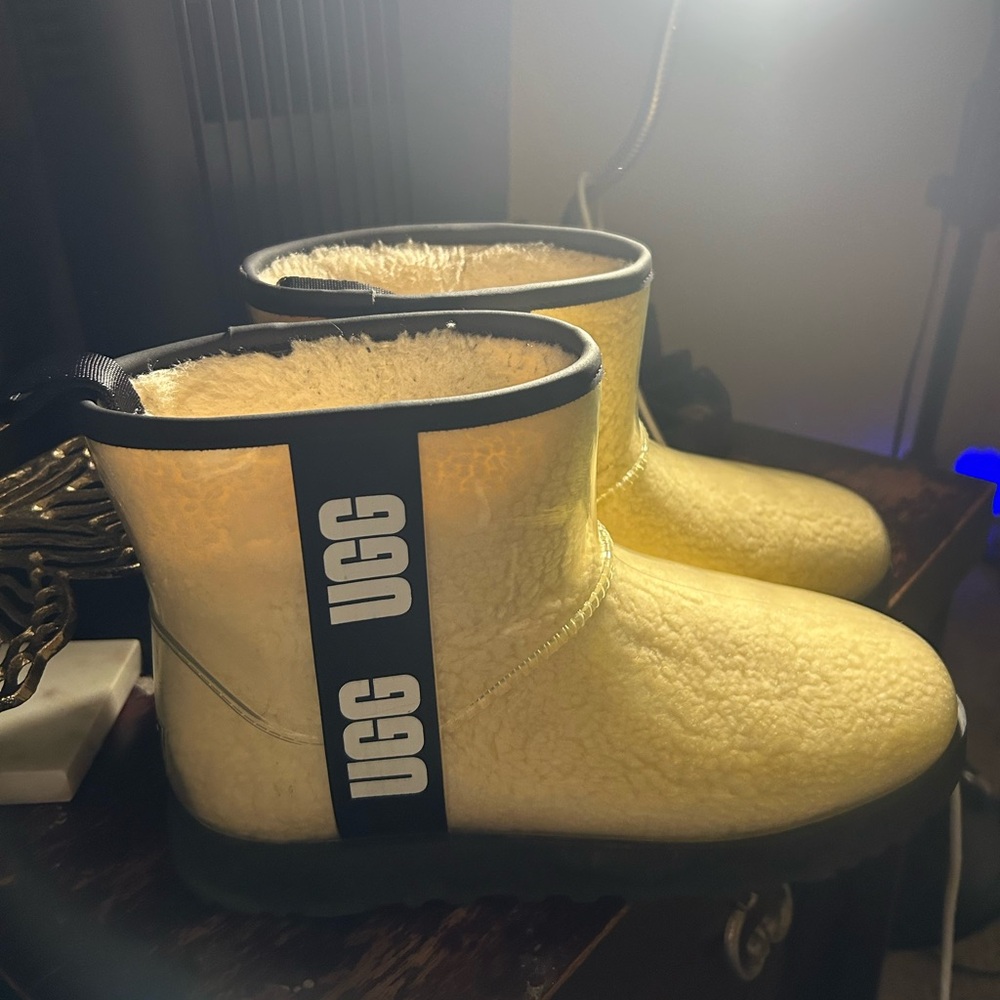 Women Ugg boots